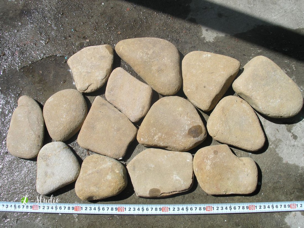 Природный камень плашка Черкесская  Камень Плашка Цена: 8 руб Толщина 2-4см,формат 10-20см,цвет желтый.форма плитняк.