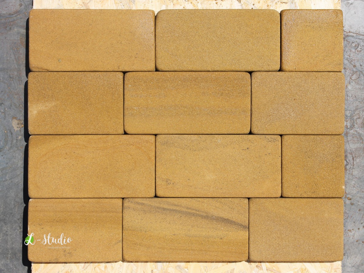 Плитка из Песчаника ( галтовка)  Песчаник ( галтовка) Цена: 1800 руб Размеры: Ширина 10см,Длина L (произвольная), Толщина 2-3см. Плитка из песчаника галтованная.Цвет желтый